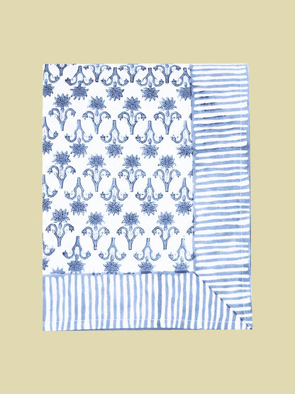 Tablecloth Lily Blue 150x250cm