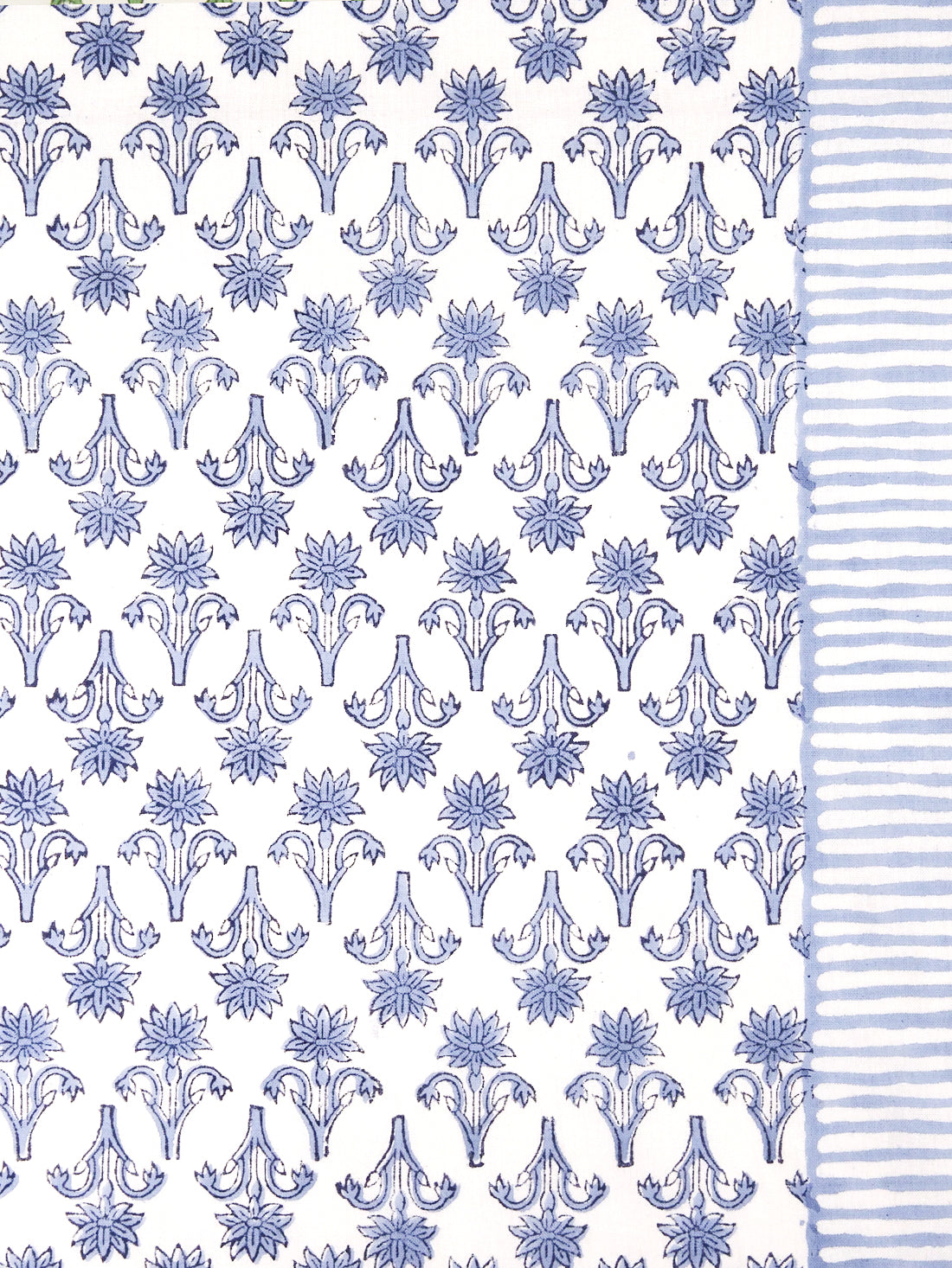 Tablecloth Lily Blue 150x250cm