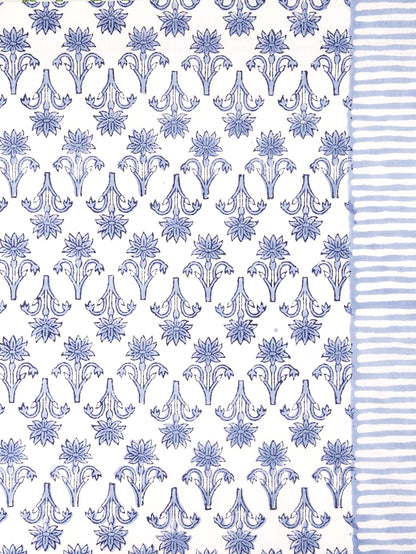 Tablecloth Lily Blue 150x250cm